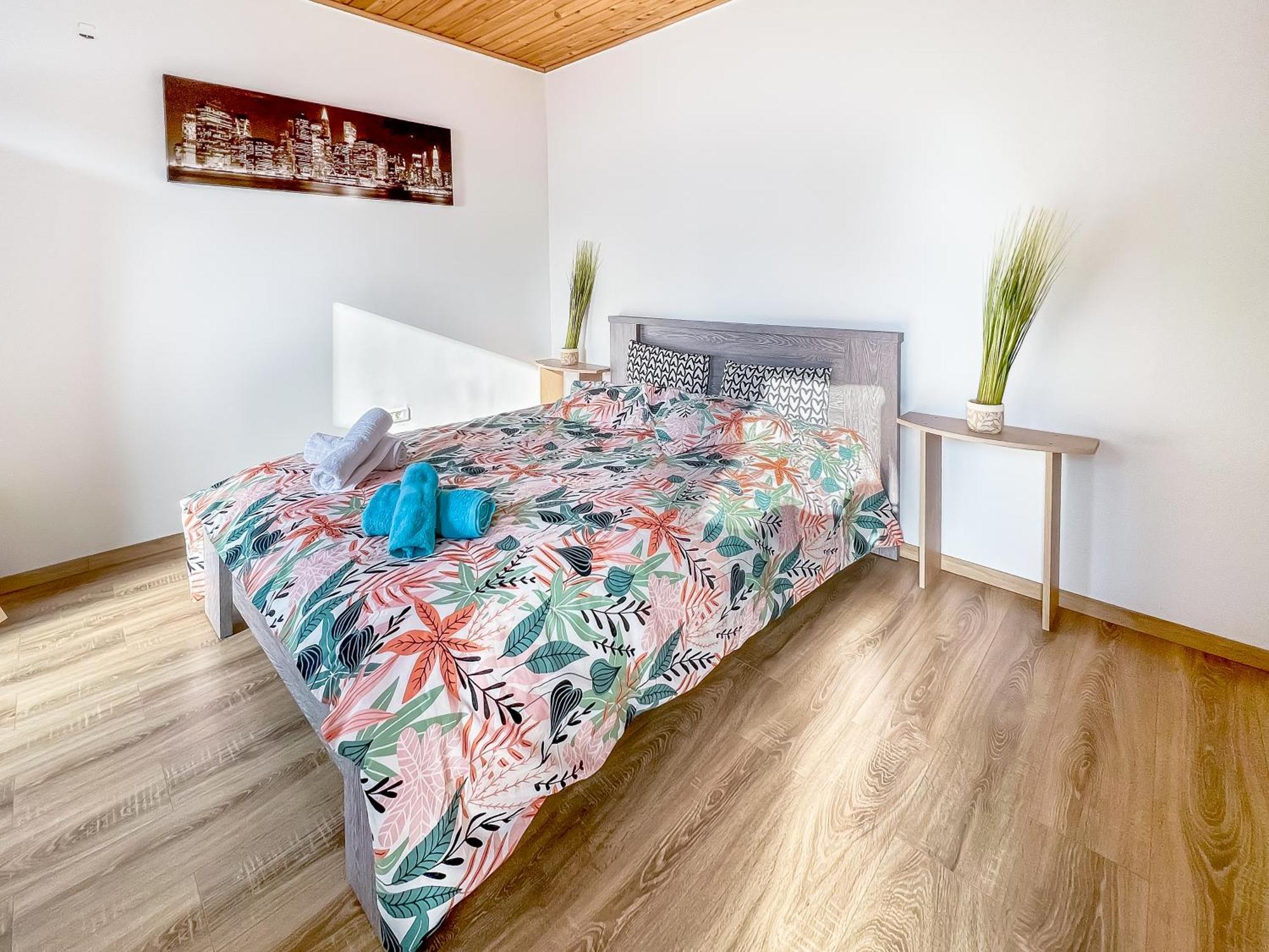 Ferienwohnung L'Eden Carolo - Netflix, Wi-Fi, 10Min Aeroport, Parking Gratuit Dampremy Exterior foto