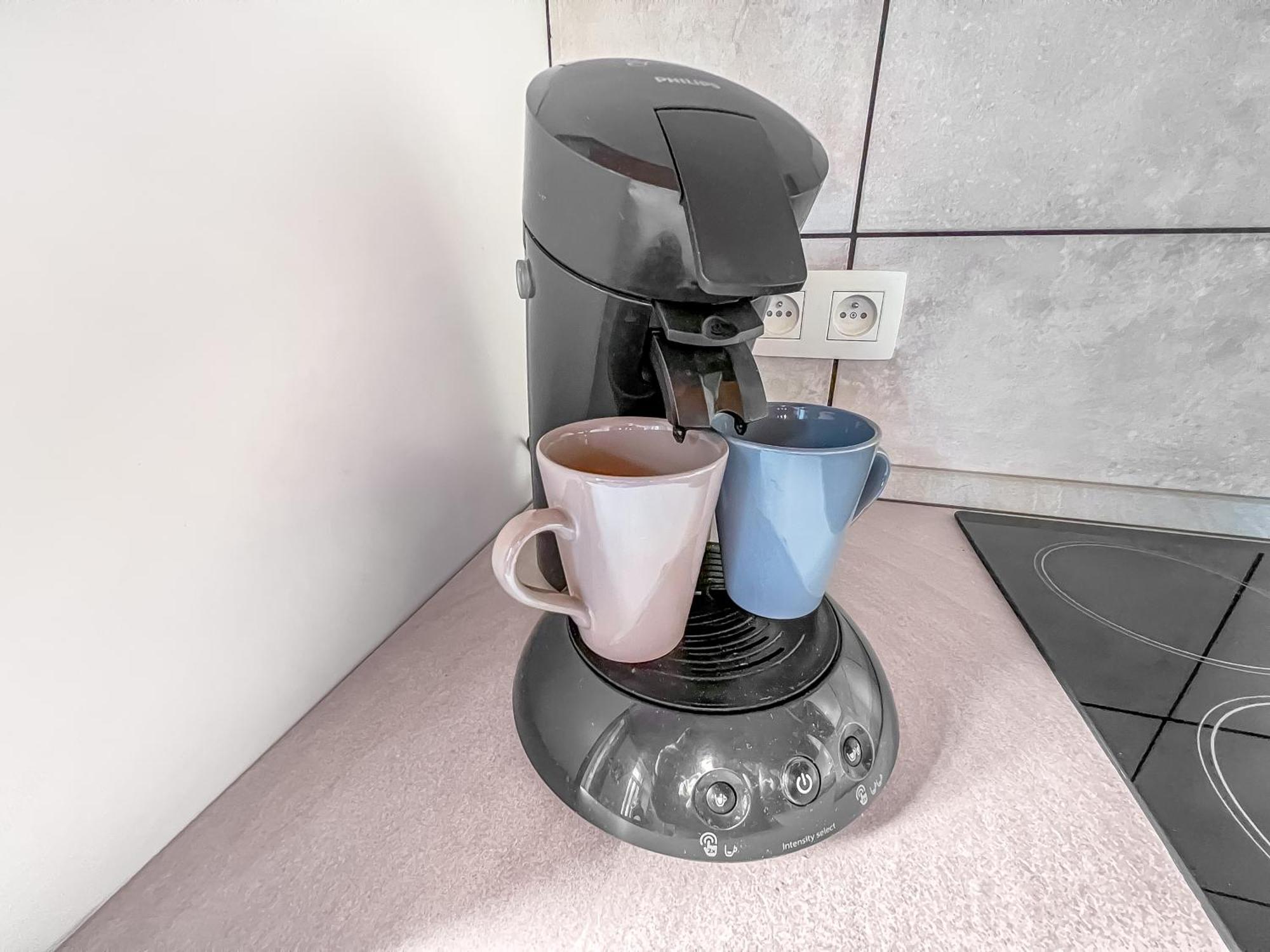 Ferienwohnung L'Eden Carolo - Netflix, Wi-Fi, 10Min Aeroport, Parking Gratuit Dampremy Exterior foto
